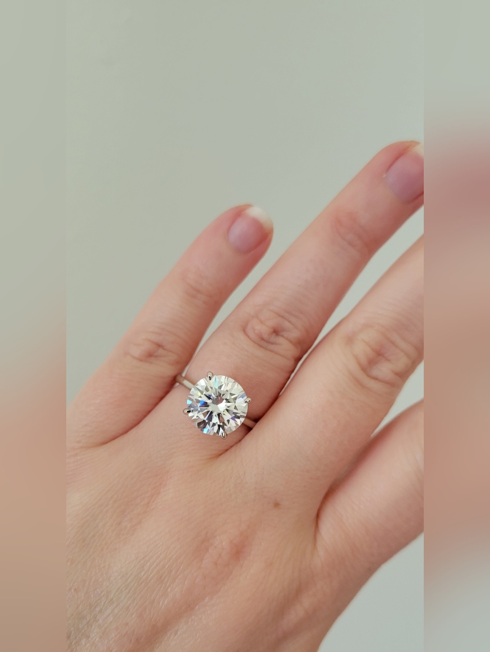 New 4ct Certified Moissanite Engagement Ring - Picture 8 of 10